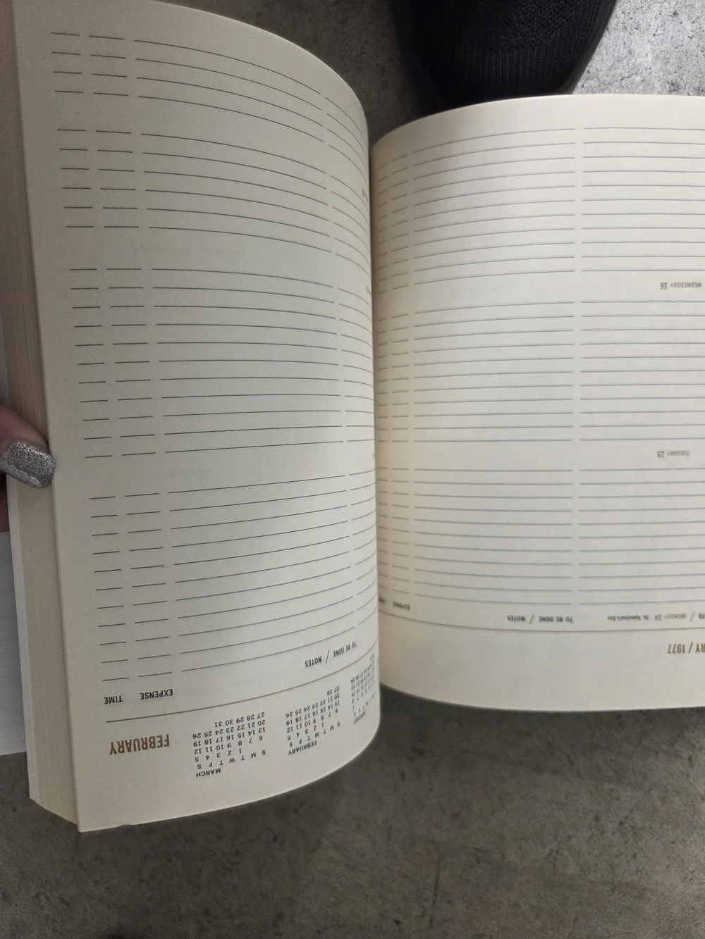 International Desk Diary - White